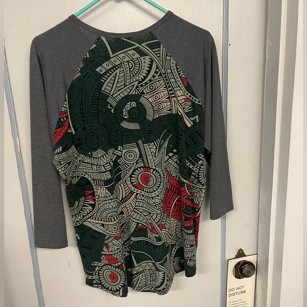 LULAROE RANDY TOP - Picture 6 of 6